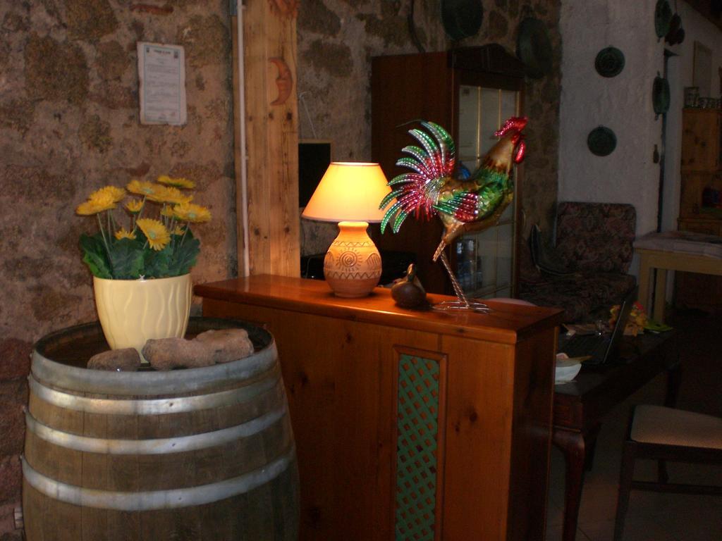 Hotel Turismo Rurale Montitundu Portisco Bagian luar foto