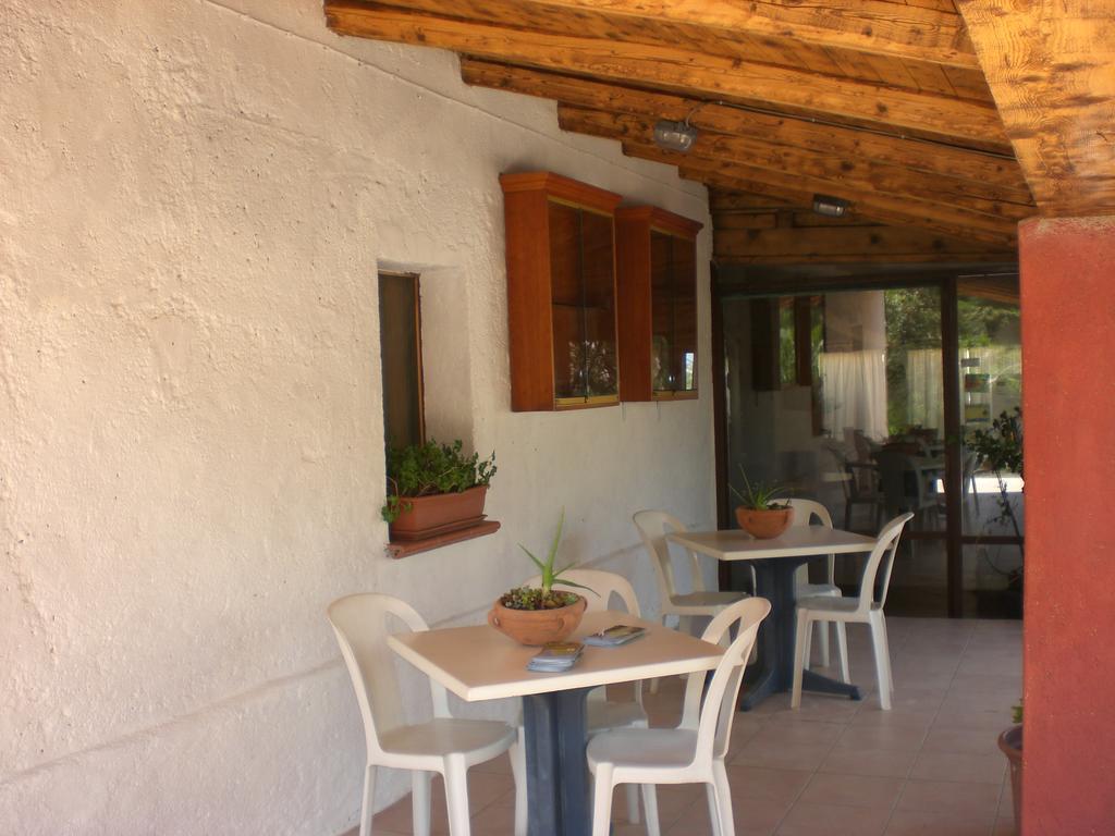 Hotel Turismo Rurale Montitundu Portisco Bagian luar foto